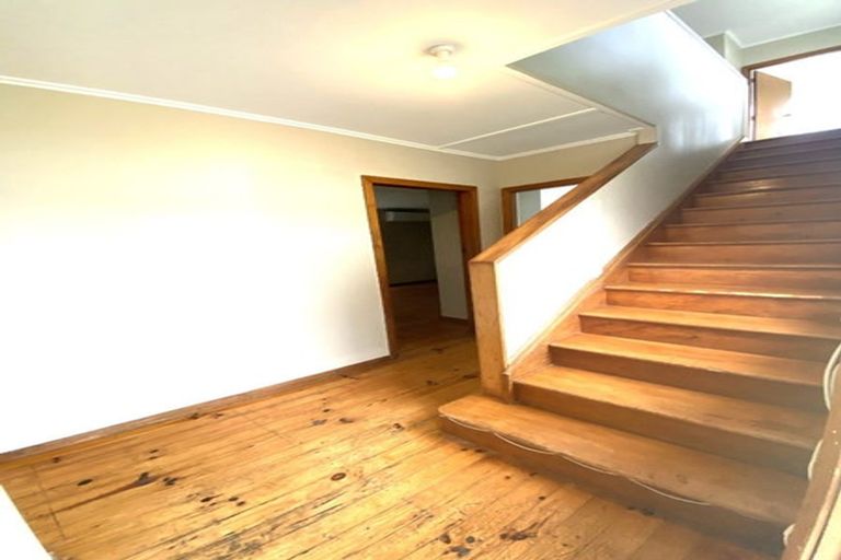 Photo of property in 69 Tremewan Street, Tawa, Wellington, 5028