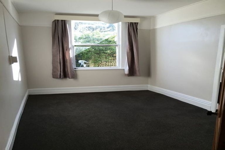 Photo of property in 24a Waripori Street, Berhampore, Wellington, 6023