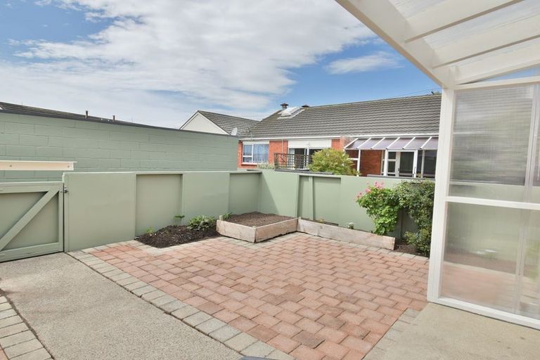 Photo of property in 20e Oxford Street, South Dunedin, Dunedin, 9012