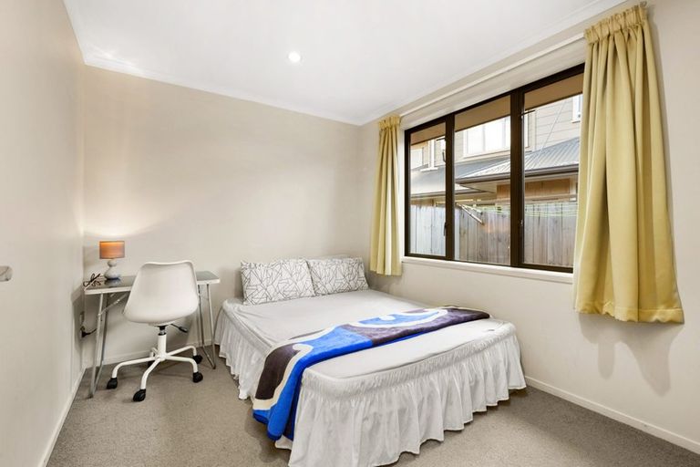 Photo of property in 2/31 Jones Crescent, Melville, Hamilton, 3206
