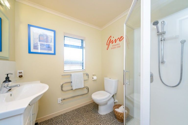 Photo of property in 2 Ranui Place, Feilding, 4702