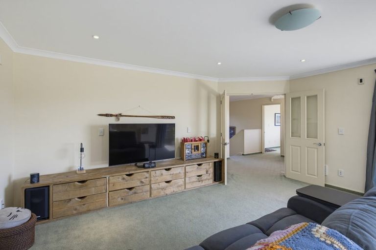 Photo of property in 111 Milne Drive, Paraparaumu, 5032