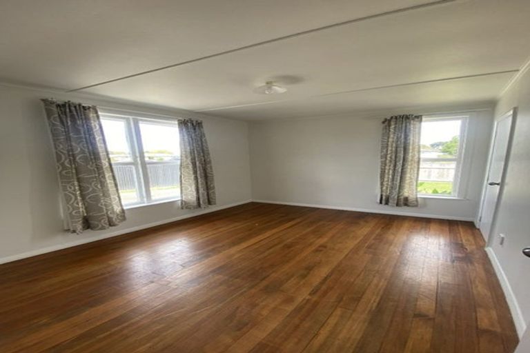 Photo of property in 40 Lister Crescent, Maraenui, Napier, 4110