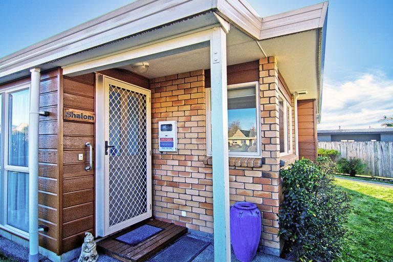 Photo of property in Holdsworth Villas, 34/2 William Donald Drive, Solway, Masterton, 5810