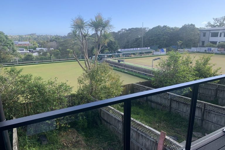 Photo of property in 12/97b Mokoia Road, Birkenhead, Auckland, 0626
