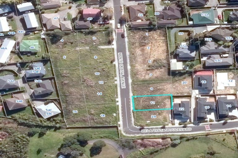 Photo of property in 11 Monte Cristal Avenue, Swanson, Auckland, 0614