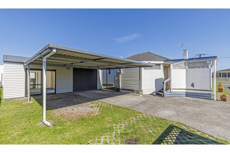 Photo of property in 1/11 Mangarata Avenue, Papatoetoe, Auckland, 2025