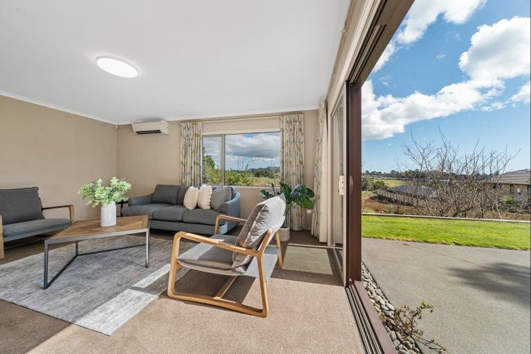 Photo of property in 5b Tupuhi Place, Highlands Park, New Plymouth, 4312