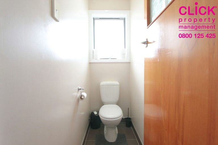 Photo of property in 11 Larkins Street, Helensburgh, Dunedin, 9010