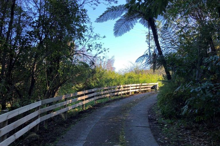 Photo of property in 100 Rocklands Road, Clifton, Takaka, 7183