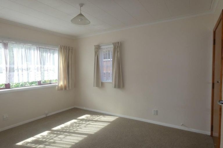 Photo of property in 72 Duthie Street, Karori, Wellington, 6012