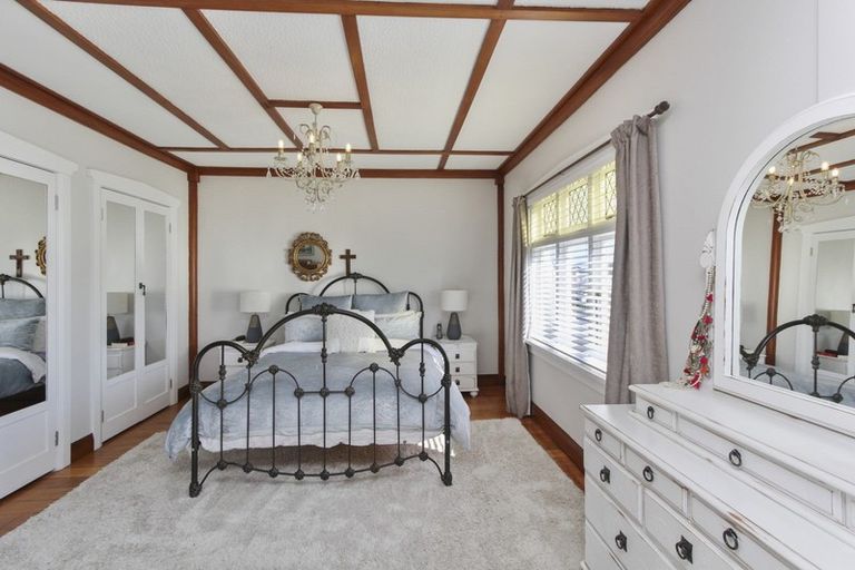 Photo of property in 15 Wallace Place, Westown, New Plymouth, 4310