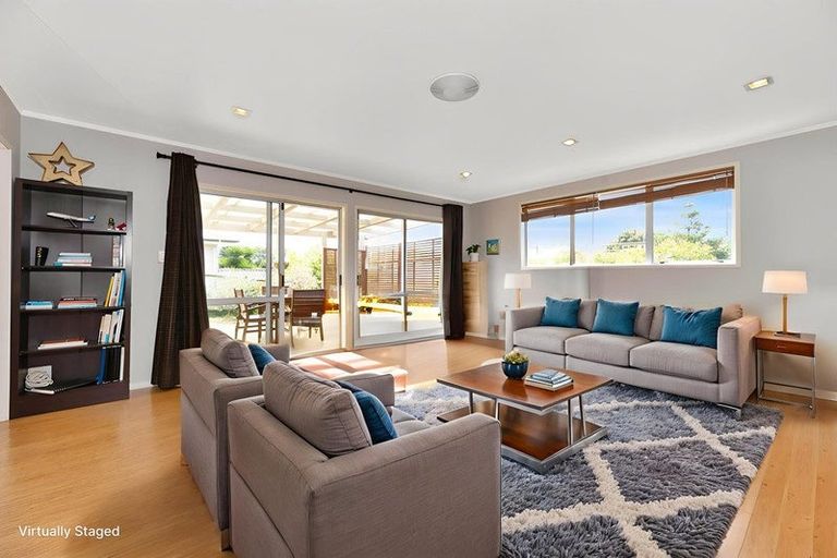 Photo of property in 1/24 Casuarina Road, Half Moon Bay, Auckland, 2012
