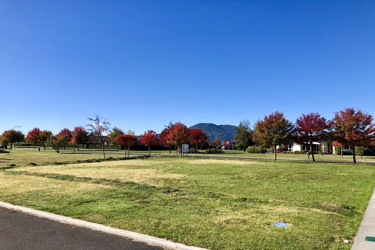 Photo of property in 14 Maison Way, Rangatira Park, Taupo, 3330