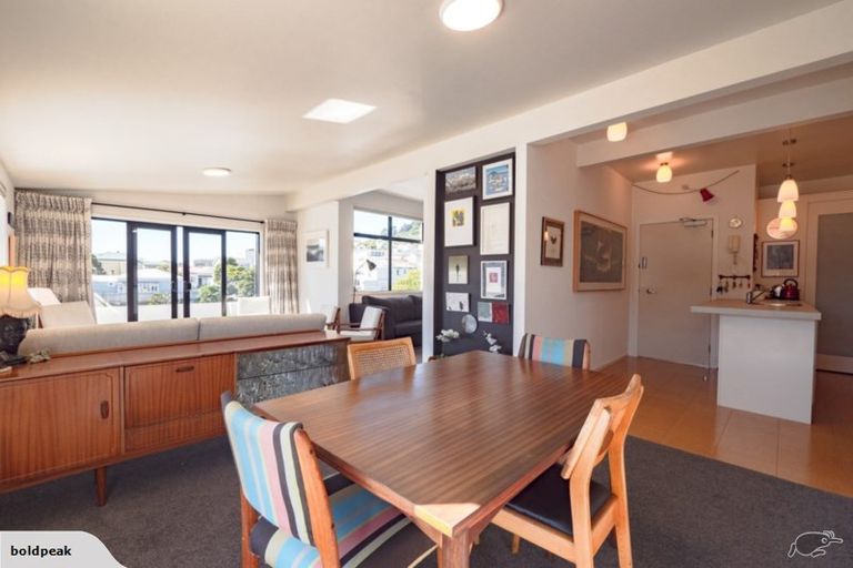 Photo of property in 12/24 Elizabeth Street, Mount Victoria, Wellington, 6011