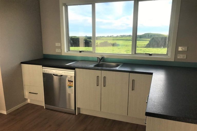 Photo of property in 89 Porikapa Road, Warea, New Plymouth, 4381