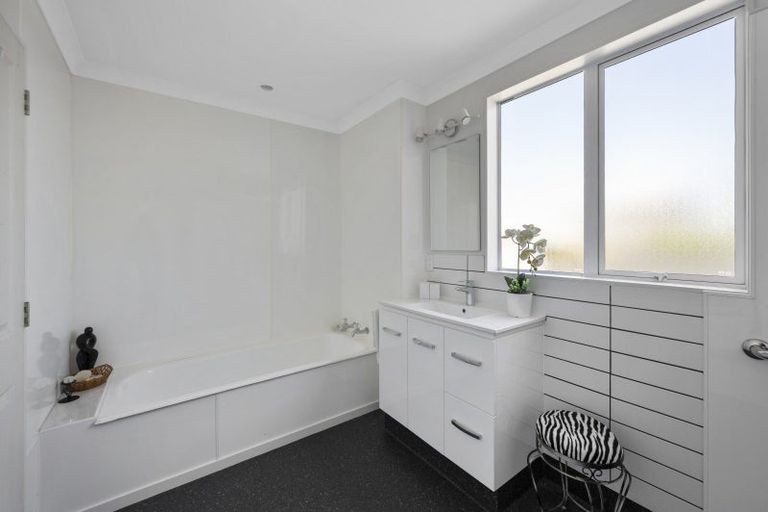 Photo of property in 4 James Street, Westshore, Napier, 4110