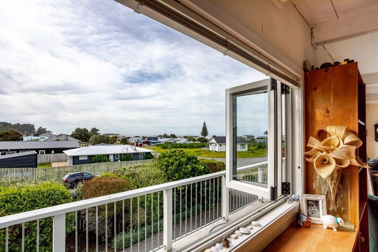 Photo of property in 6 Beach Road, Porangahau, 4293