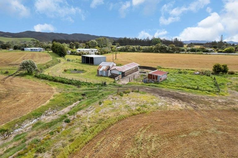 Photo of property in 725 One Tree Point Road, Ruakaka, Whangarei, 0171