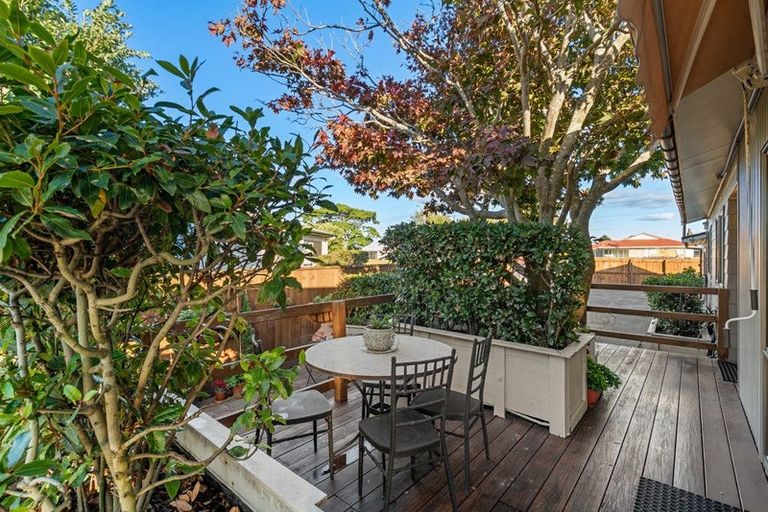 Photo of property in 14 Station Road, Takanini, 2112