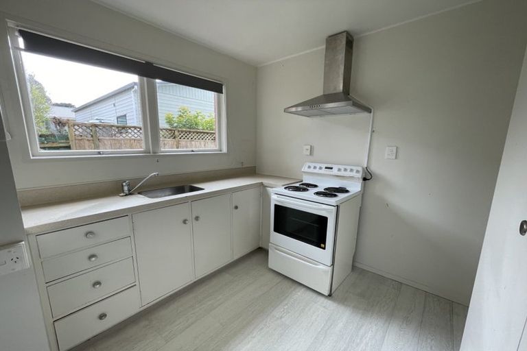 Photo of property in 2/2a Ascot Avenue, Narrow Neck, Auckland, 0624