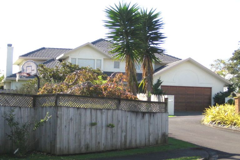 Photo of property in 20 Bronte Place, Somerville, Auckland, 2014