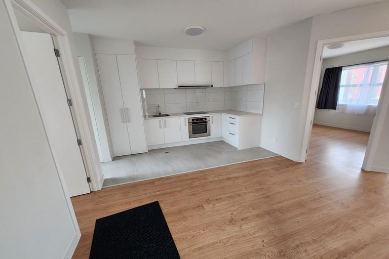 Photo of property in 46 Spinnaker Drive, Te Atatu Peninsula, Auckland, 0610