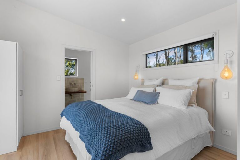 Photo of property in 562 Ocean View Road, Te Arai, Wellsford, 0975