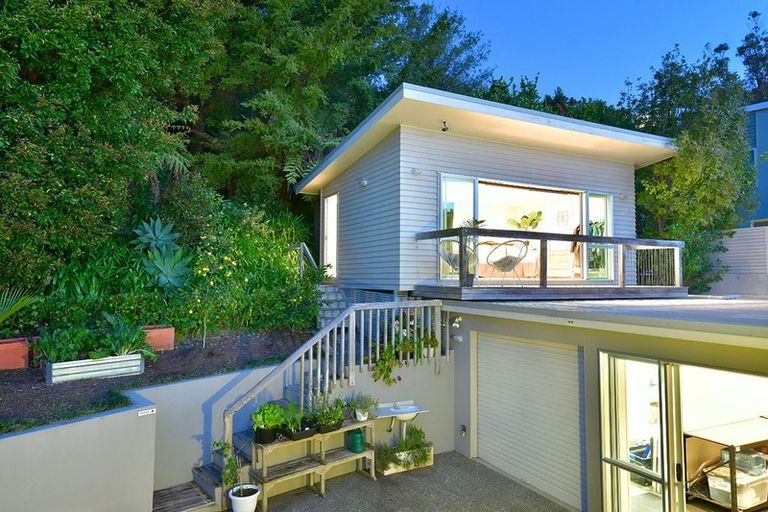 Photo of property in 58 The Circle, Manly, Whangaparaoa, 0930