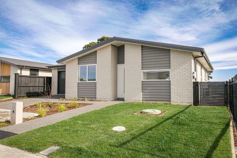 Photo of property in 22 Kekewai Place, Halswell, Christchurch, 8025