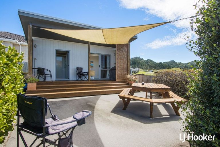 Photo of property in 8 Tohora View, Waihi Beach, 3611