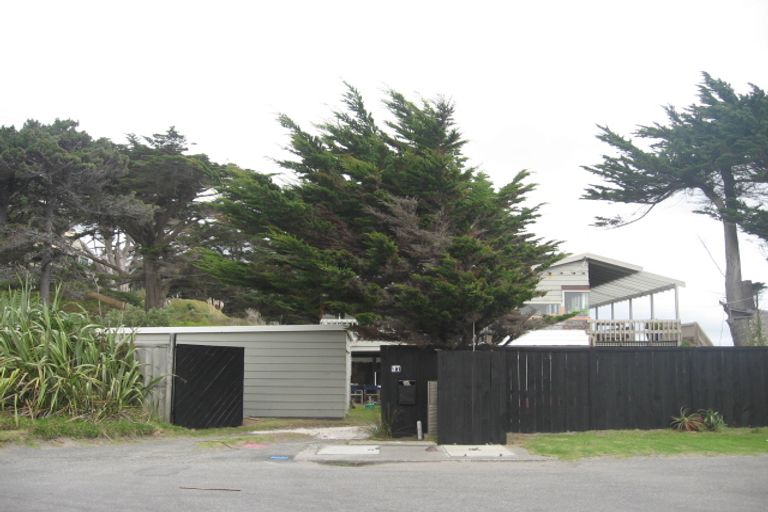 Photo of property in 37 Tainui Street, Raumati Beach, Paraparaumu, 5032