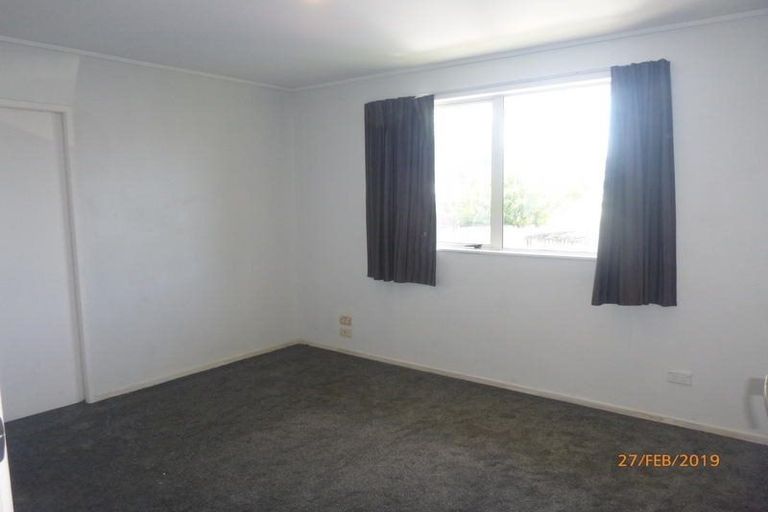 Photo of property in 3/56 Flanshaw Road, Te Atatu South, Auckland, 0610
