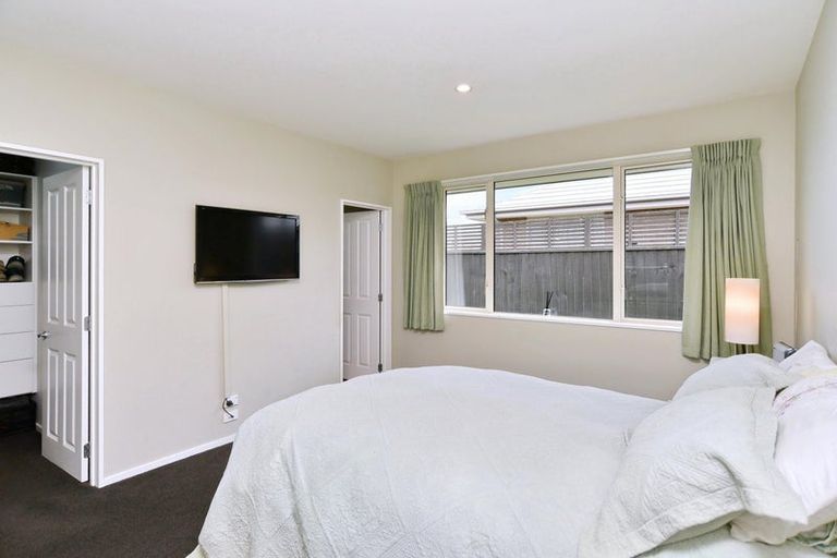Photo of property in 6 Wisteria Lane, Rangiora, 7400