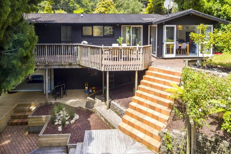 Photo of property in 35 Chatsworth Road, Silverstream, Upper Hutt, 5019