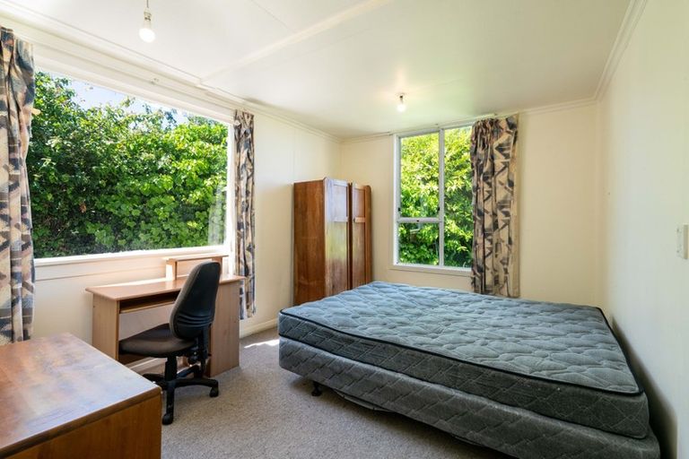 Photo of property in 24 Glencairn Street, Dalmore, Dunedin, 9010