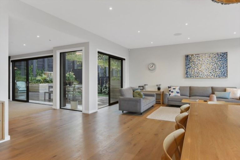 Photo of property in 57 Cilliers Drive, Silverdale, 0932