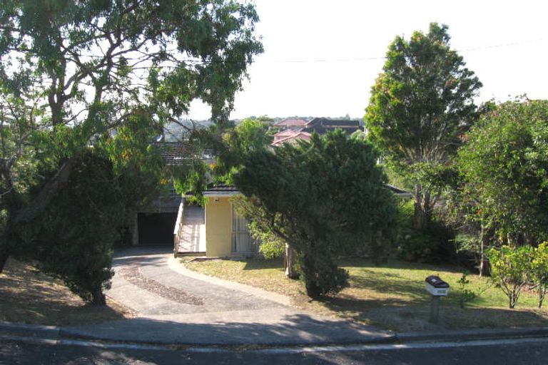 Photo of property in 733 East Coast Road, Browns Bay, Auckland, 0630