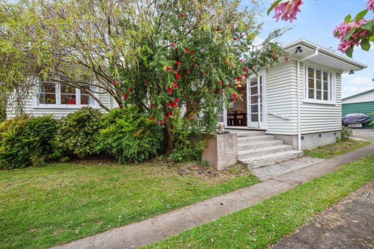 Photo of property in 1 Wyatt Avenue, Te Aroha, 3320