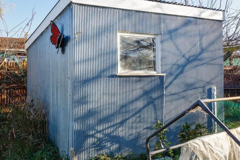 Photo of property in 30 Rhodes Street, Waimate, 7924