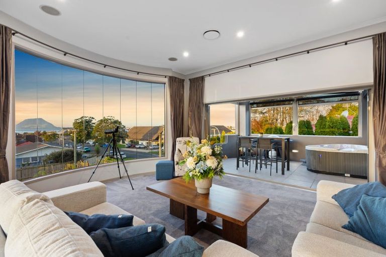 Photo of property in 39a Seaview Road, Otumoetai, Tauranga, 3110