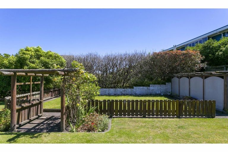 Photo of property in 62 Harvey Street, Waipahihi, Taupo, 3330