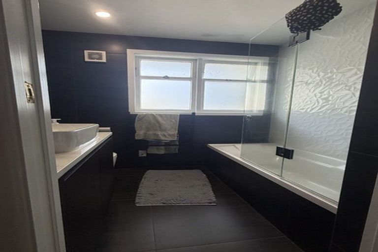 Photo of property in 1b Michaels Avenue, Ellerslie, Auckland, 1060