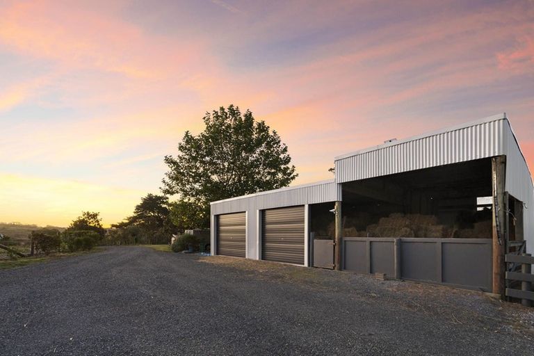 Photo of property in 329 Forestry Road, Waitoki, Kaukapakapa, 0871