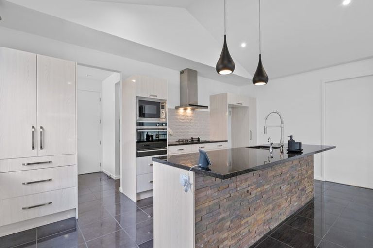 Photo of property in 101 Hoffman Court, Waikiwi, Invercargill, 9810