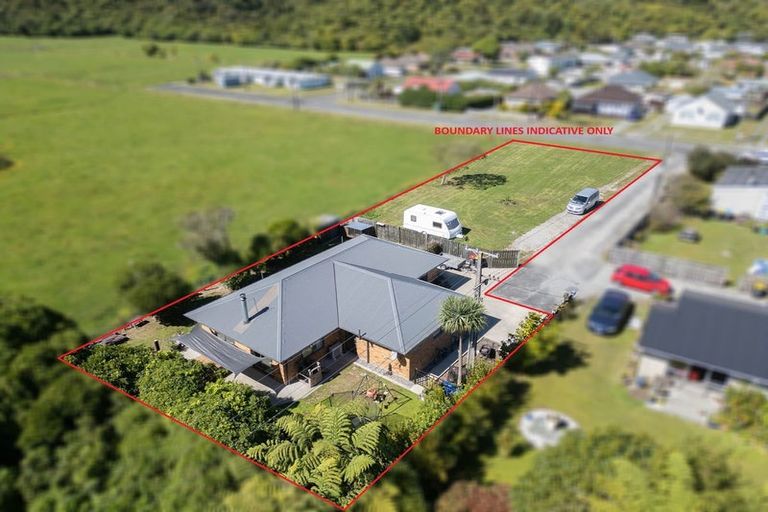 Photo of property in 89a Hall Street, Cobden, Greymouth, 7802