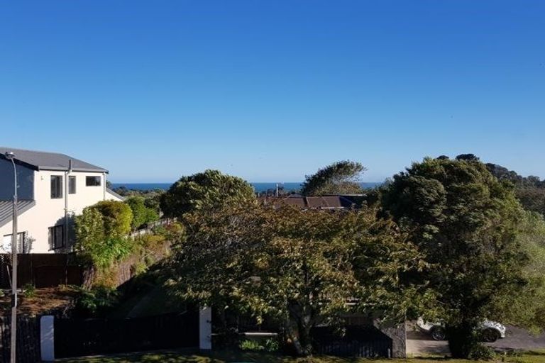 Photo of property in 5a Te Mara Place, Merrilands, New Plymouth, 4312