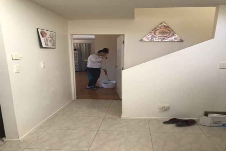 Photo of property in 8 Adelie Place, Murrays Bay, Auckland, 0630