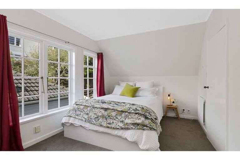 Photo of property in 14 Blakey Avenue, Karori, Wellington, 6012