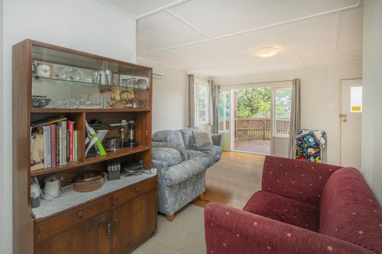 Photo of property in 8a Hannan Road, Whitianga, 3510